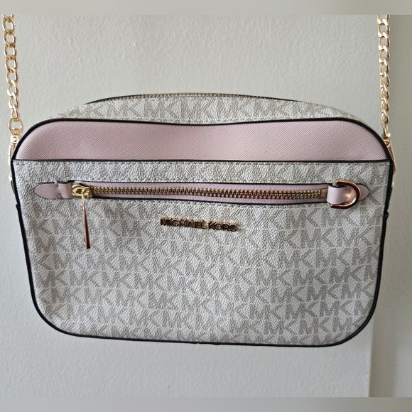 Michael Kors Jet Set Logo Gray and Pink Crossbody Bag EUC - Picture 2 of 11